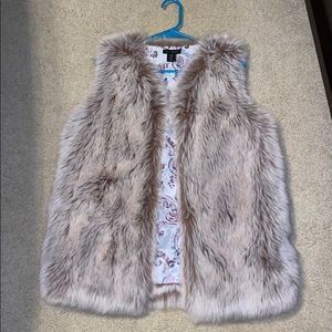 Dusty pink fur vest